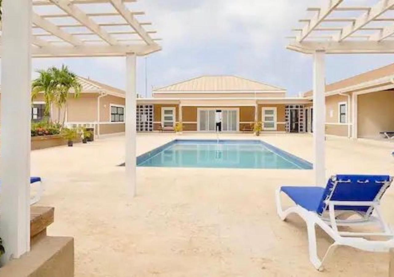 Seashore Vacation Home, Oceanpointe, Lucea, Jamaica المظهر الخارجي الصورة
